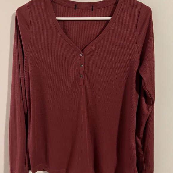 Warehouse One Women’s 3 button Henley - Picture 4 of 6